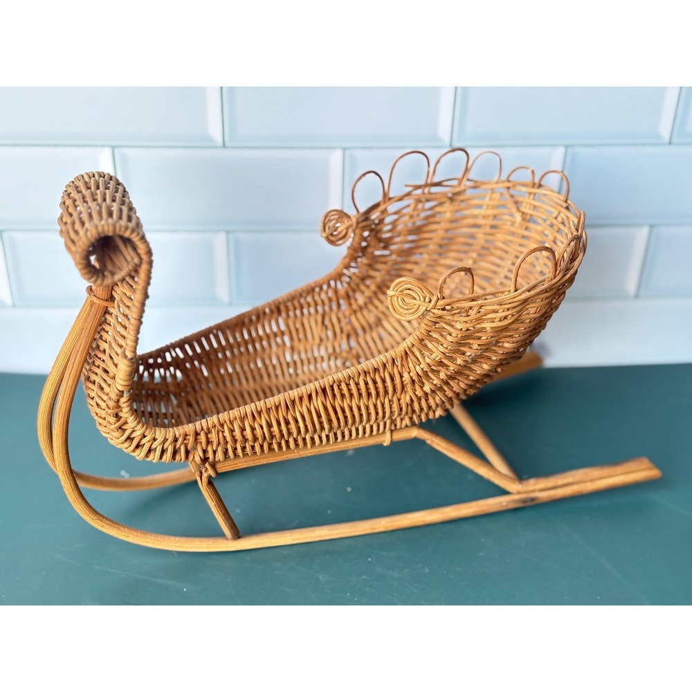 Vintage Wicker Sleigh Basket Decorative Rattan Christmas Centerpiece Brown